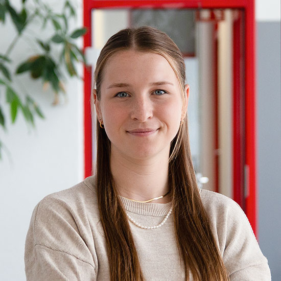 Lara Sophie Leibold Duale Studentin MediendesignLara Sophie Leibold Duale Studentin Mediendesign Lara Sophie Leibold Duale Studentin MediendesignLara Sophie Leibold Duale Studentin Mediendesign
